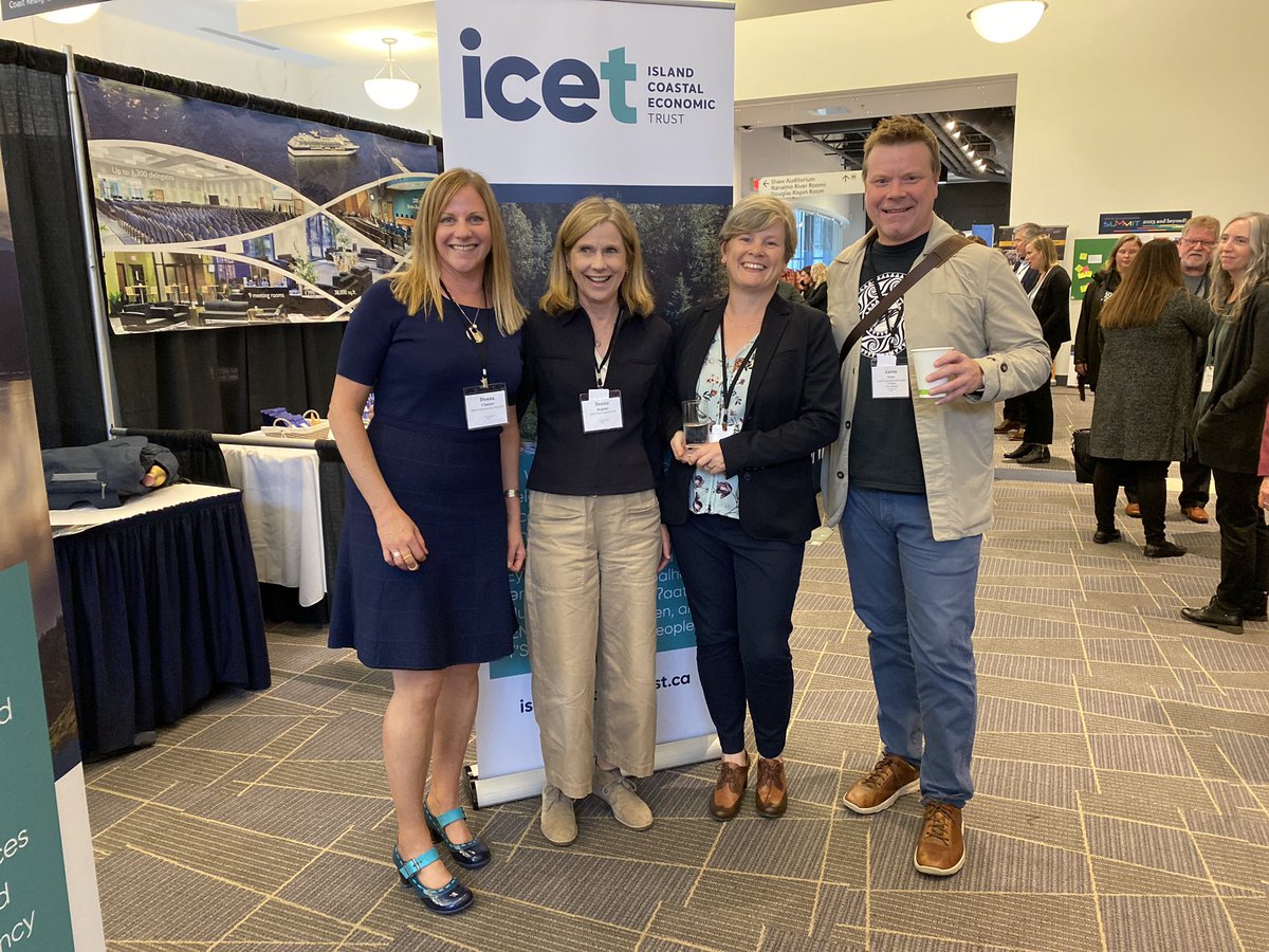Josie_Osborne's tweet photo. Wonderful to be back at #VISummit speaking about how collaboration, innovation and partnerships are driving a clean, inclusive economy on #VancouverIsland and across #BC! And… so great to be back together again with friends old and new. 🙌🏼  #StrongerBC #FutureReady @VIAlliance https://t.co/OQWYnPmKXt