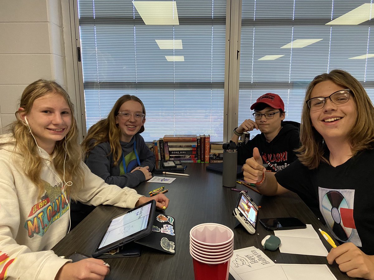 Student Council members were able to have a fun get together after school today! Pizza, Hocus Pocus, and coloring to celebrate a successful Spirit Week, and a fabulous Fall Fest! <a href="/PCSD_PHS/">Pulaski High School</a> #raiderstrong