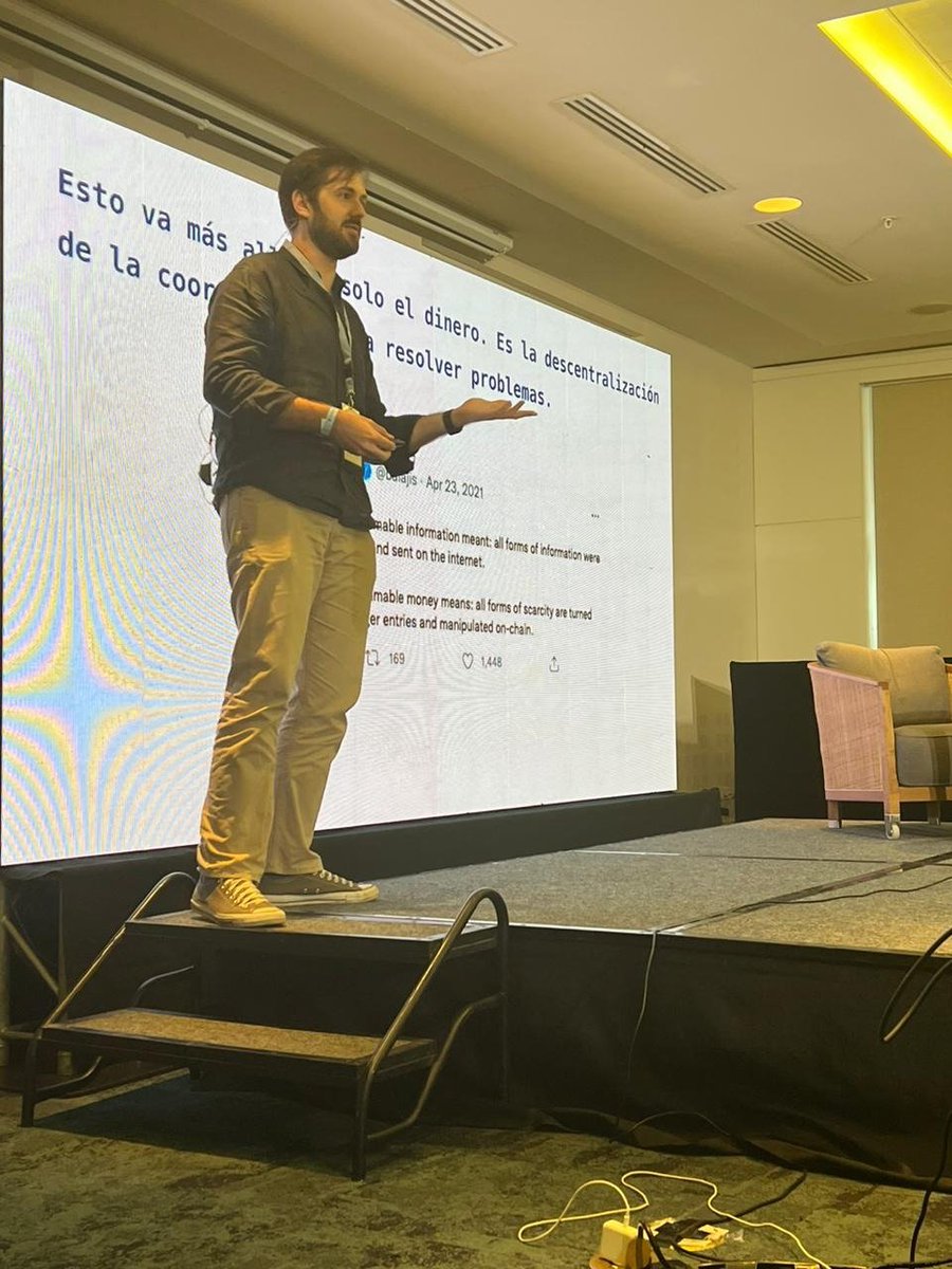 Felipe Echandi <a href="/felcheck/">Felipe Echandi</a> de <a href="/cuantoapp/">Cuanto 🚀</a> 

La separación del dinero del estado 🔥

Talk: youtu.be/hD6R0l3axBE?t=…