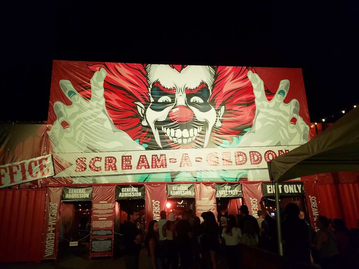 UnpleasantDotTV's tweet photo. #screamageddon https://t.co/AhMZYMfJMA