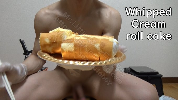 1 pic. I love to eat and masturbation???

I love sweet stuff???

▼Fancentro▼
https://t.co/nnJyGp682z