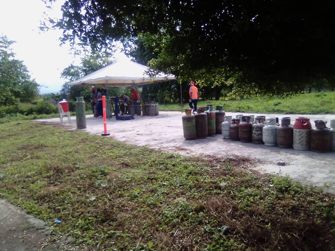 PsuvArapuey's tweet photo. Jornada de atención a las comunidades del municipio Julio César Salas por parte de @NevadoGasMerida. Cumpliendo las políticas de atención social del gobernador @JEHYSONGUZMAN
#PorAmorAMerida #MeridaNosUne https://t.co/pag3Ha68DN