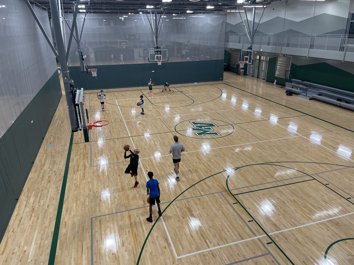 MVMustangsHoops's tweet photo. Great job at practice tonight for Coach Sopcinski and Coach Claybaugh’s 6th grade team! Working on some Mustang Shooting. Good luck this season. #MVBA https://t.co/rzFQCslHqh