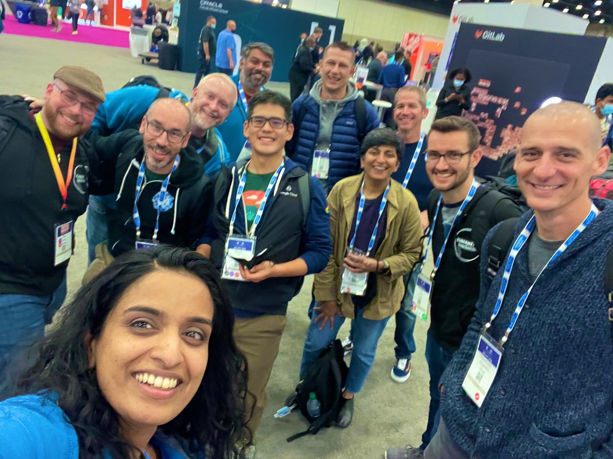 The @googlecloud #Kubernetes crew is here! Come find us at #KubeCon