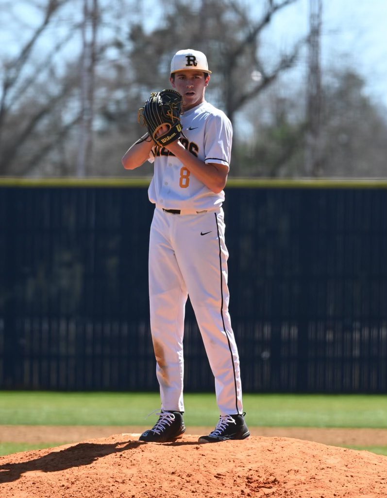 Easton Riddle tweet media