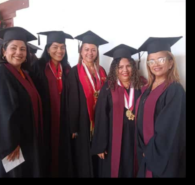 Natalysrivero's tweet photo. Claustro Académico. Grado UNEFA 2022. Docentes de la Carrera Licenciatura en Contaduría Pública UNEFA. #SoyCPC #SomosPiezaClave  Orgullosa de pertenecer al Gremio de Contadores Públicos de Venezuela https://t.co/H0c6avuc8F