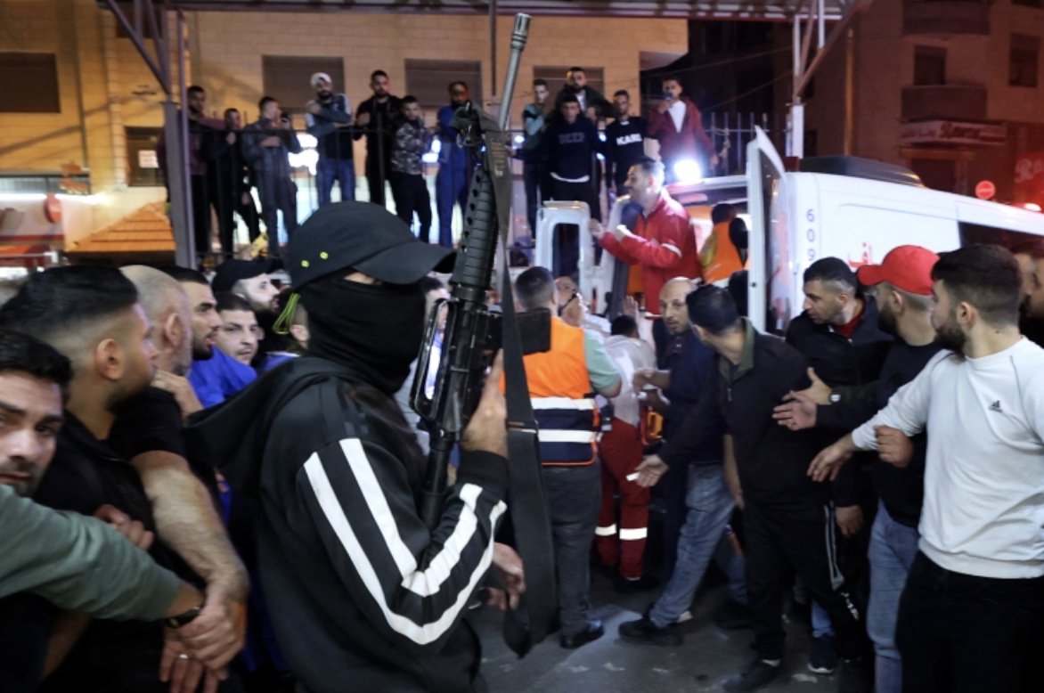 AJEnglish's tweet photo. Who are the Lions’ Den armed group in the occupied West Bank? ➡️ https://t.co/cXECie9Tzu https://t.co/LQLs0gKTYn