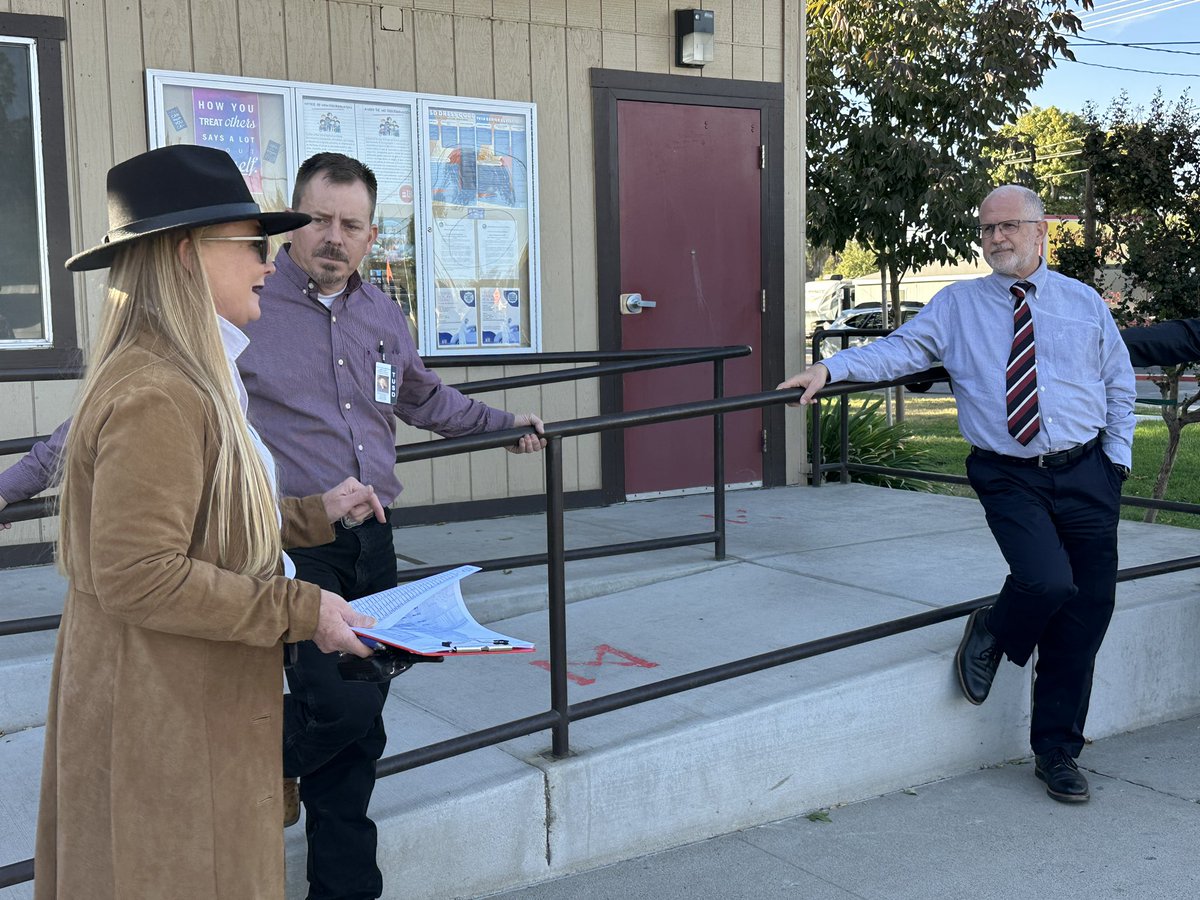 TurlockUSD's tweet photo. This afternoon members of the TUSD Board of Trustees went on a tour of four campuses—eCademy, Walnut, Osborn, &amp; Cunningham—and received an update at a workshop on current modernization projects, the next phase of projects, and long term facilities planning. #TUSD https://t.co/YyHaZ5o7hY