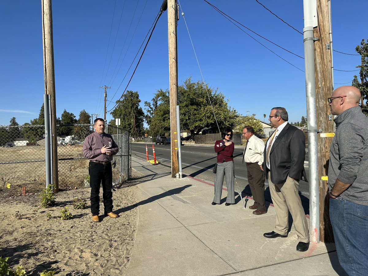 TurlockUSD's tweet photo. This afternoon members of the TUSD Board of Trustees went on a tour of four campuses—eCademy, Walnut, Osborn, &amp; Cunningham—and received an update at a workshop on current modernization projects, the next phase of projects, and long term facilities planning. #TUSD https://t.co/YyHaZ5o7hY