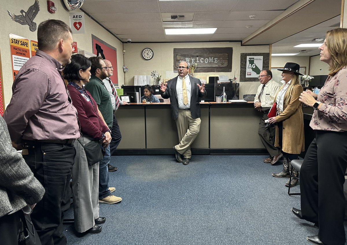 TurlockUSD's tweet photo. This afternoon members of the TUSD Board of Trustees went on a tour of four campuses—eCademy, Walnut, Osborn, &amp; Cunningham—and received an update at a workshop on current modernization projects, the next phase of projects, and long term facilities planning. #TUSD https://t.co/YyHaZ5o7hY