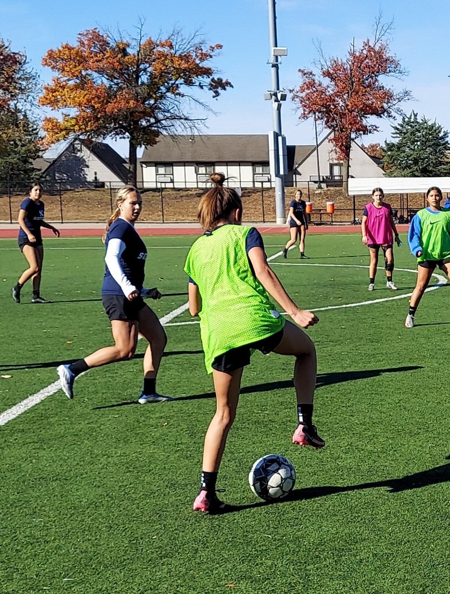 bluedevil_wsoc's tweet photo. @bluedevil_wsoc Playoff practice! Go @KCKCCAthletics! https://t.co/UUrqJWAhft