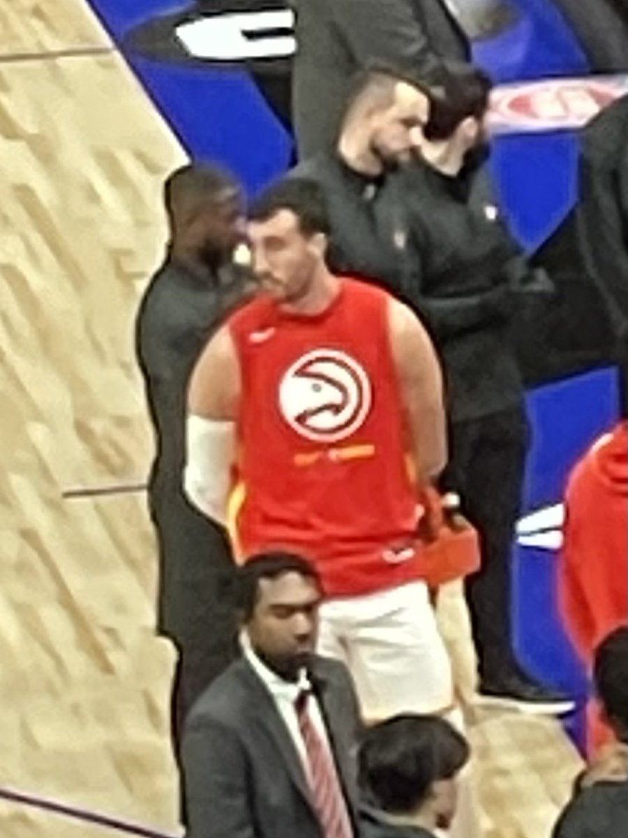 Got to see my favorite badger tonight <a href="/FSKPart3/">Frank Kaminsky III</a> ♥️ #OnWisconsin