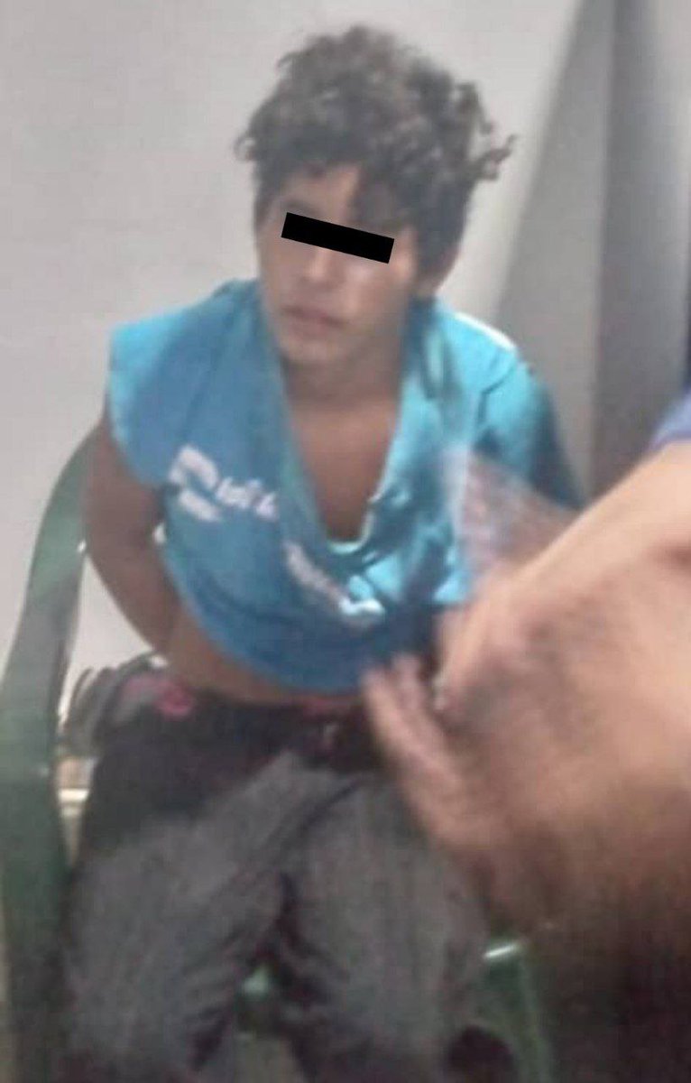 noticiaaldia's tweet photo. Capturan al hermanastro de Franyelis, la menor abusada sexualmente y hallada en las profundidades de un pozo séptico
https://t.co/GTsoH5Rlme https://t.co/WUPpFiYg7H