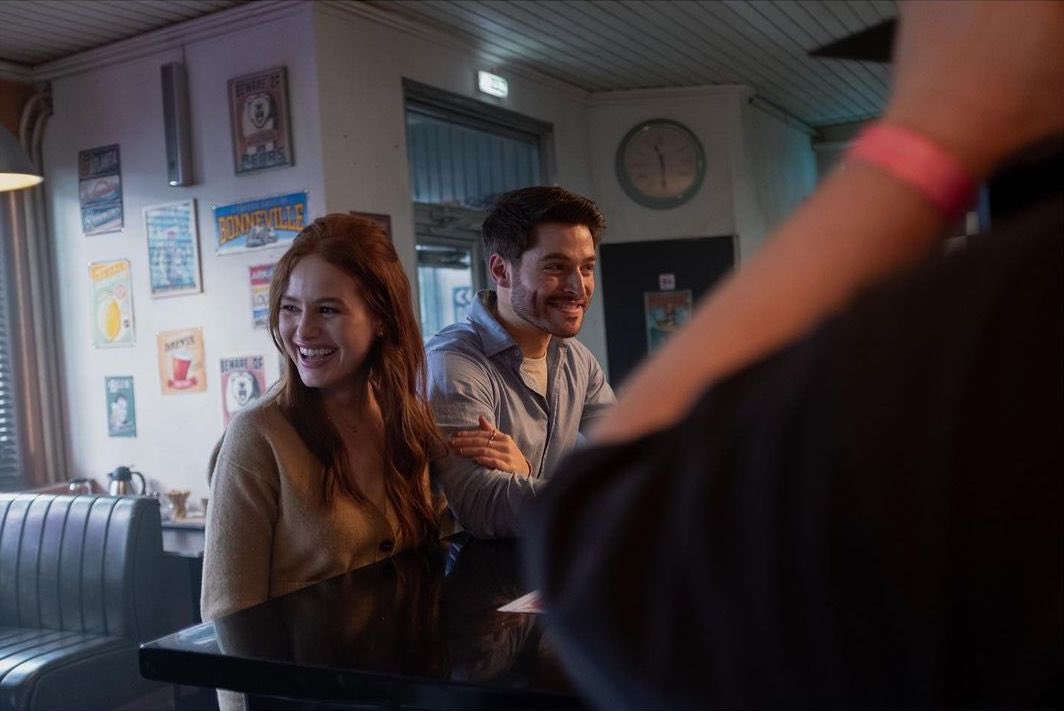 istamarahomenet's tweet photo. Oh Maya and Ryan, you look so happy. Like your night isn’t about to be destroyed by three masked Strangers.

#TheStrangers #TheStrangers3 #TheStrangers4 #TheStrangers5 #MadelainePetsch #FroyGutierrez #RennyHarlin #Dollface #PinUpGirl #TheManInTheMask https://t.co/NJ63568TNi