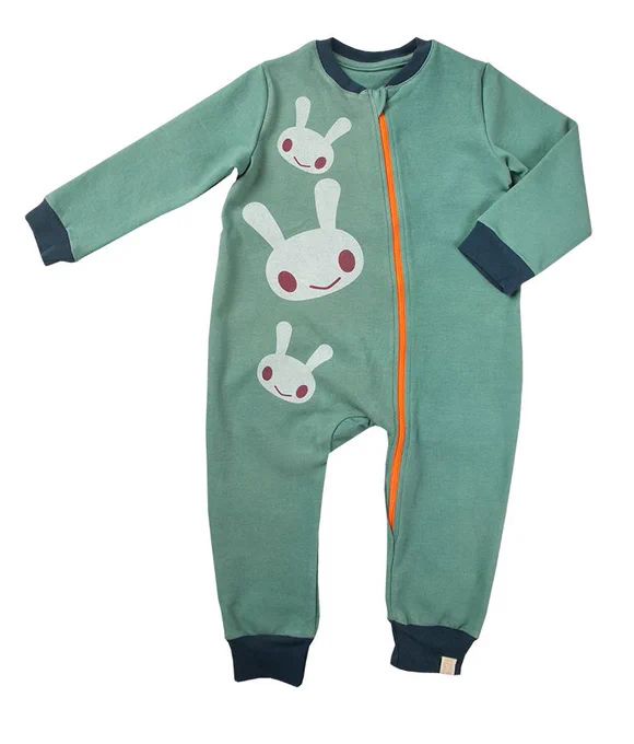 子供服のお仕事がしたいです!子供服販売関係の方に届きますように※写真は海外で販売された時のものです。#こんなお仕事がしたい 