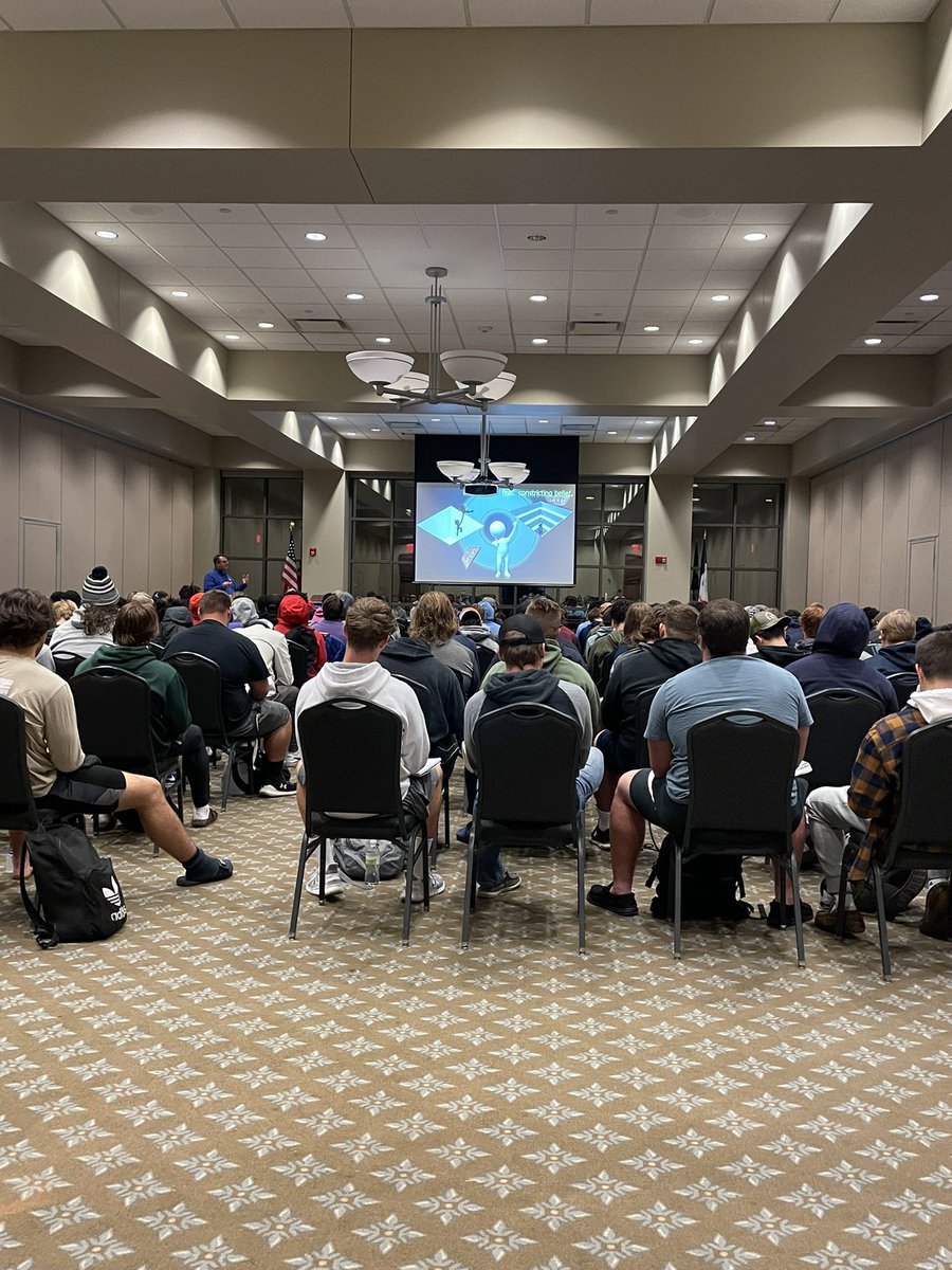 Another phenomenal message by Dr. Ken Novak to our guys tonight! Thank you for taking the time to drop some knowledge on our young men! #BeeGreat