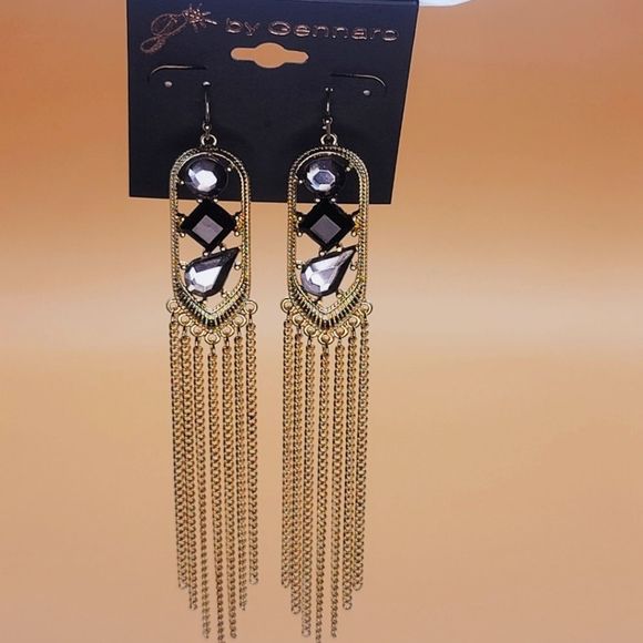 leopardess111's tweet image. So good I had to share! Check out all the items I'm loving on @Poshmarkapp from @Lucys_Closet4U #poshmark #fashion #style #shopmycloset #gbygennaro #aeropostale: posh.mk/R4ee4pyfsub