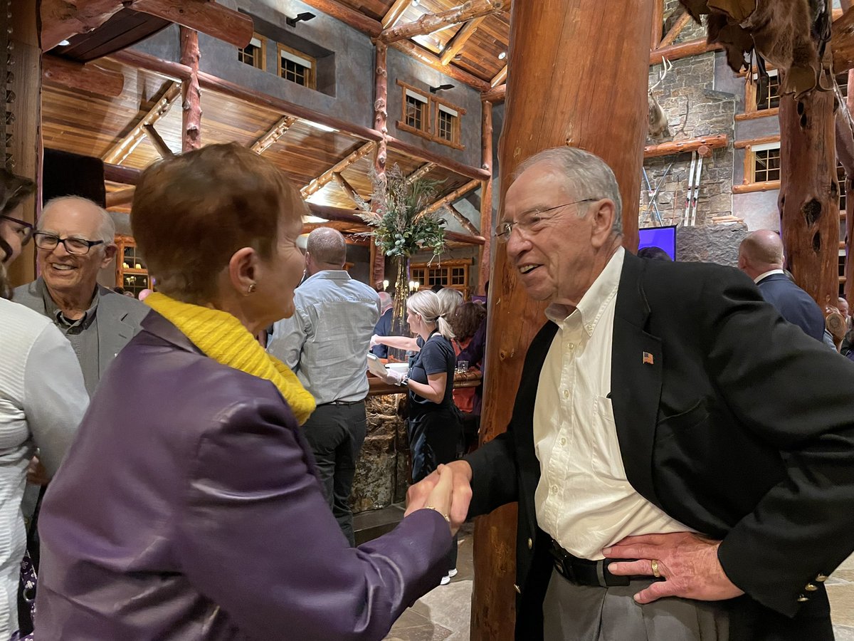 Chuck Grassley On Twitter Supported UNI In Des Moines Tonight W chuck-grassley-on-twitter-supported-uni-in-des-moines-tonight-w