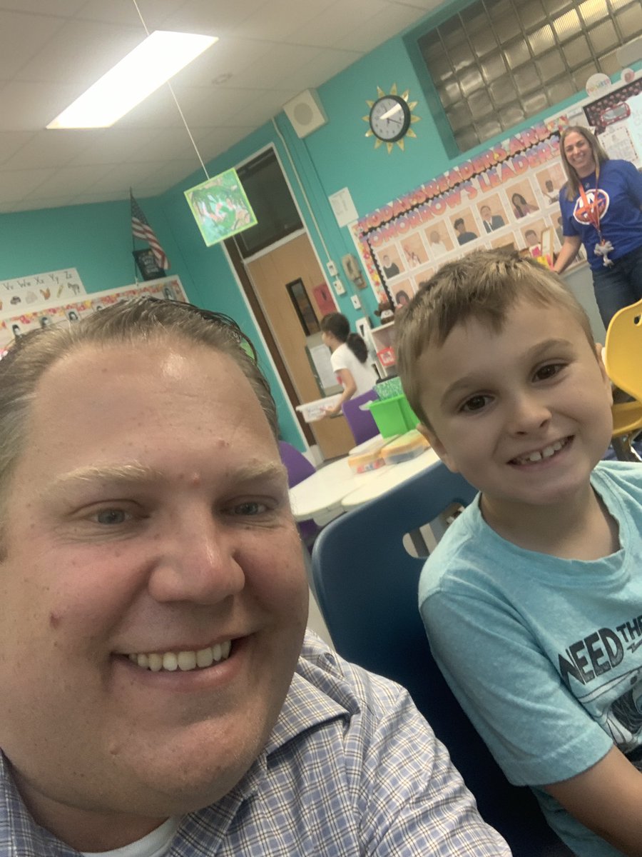 whittneysmith_'s tweet photo. Great morning in @MorrisonMineola class. These second graders were really busy learning some high level math. #MineolaProud #MathMountains 🏔️ https://t.co/Ww72ZxZmtZ