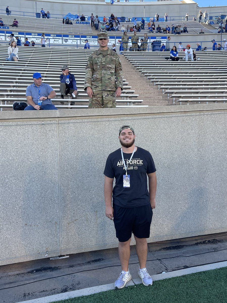 Thank you so much, <a href="/CoachLobotzke/">Steed Lobotzke</a> and <a href="/AF_Football/">Air Force Football</a>, for a great game day experience and visit to the @AF_Academy. What an amazing program &amp; awesome facilities! Really appreciate the opportunity! It was also great to see my brother, <a href="/John_Hendy34/">John Henderson</a>, for a few days! #FlyFightWin