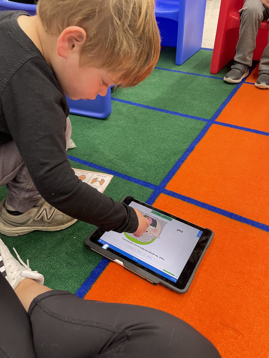 We used boom cards to feed the old lady the items she swallowed. We worked on retelling and made the book interactive. <a href="/dps109/">Deerfield Dist. 109</a> <a href="/earlylearn109/">DPS109 Early Learners</a> #SPWay #109Way #EarlyLearnerWay