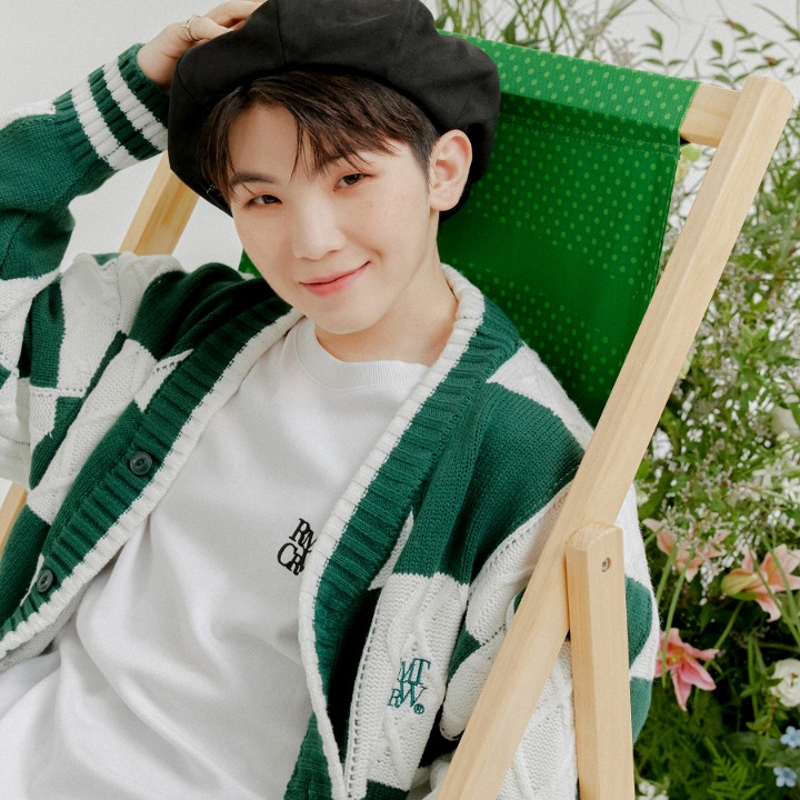 BBYO_archive's tweet photo. 로맨틱크라운 22FW 우지 컬렉션
ς(>‿<.)👑 https://t.co/HJiBraCo4K