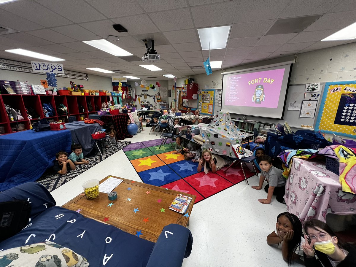 SES_WJCC's tweet photo. Loving the sound of Mrs. Ryalls’ 3rd Graders using their creativity & ingenuity to set up #fortday ⛺️😍 #seastarnation #wearewjcc https://t.co/ghTSD0V0Er