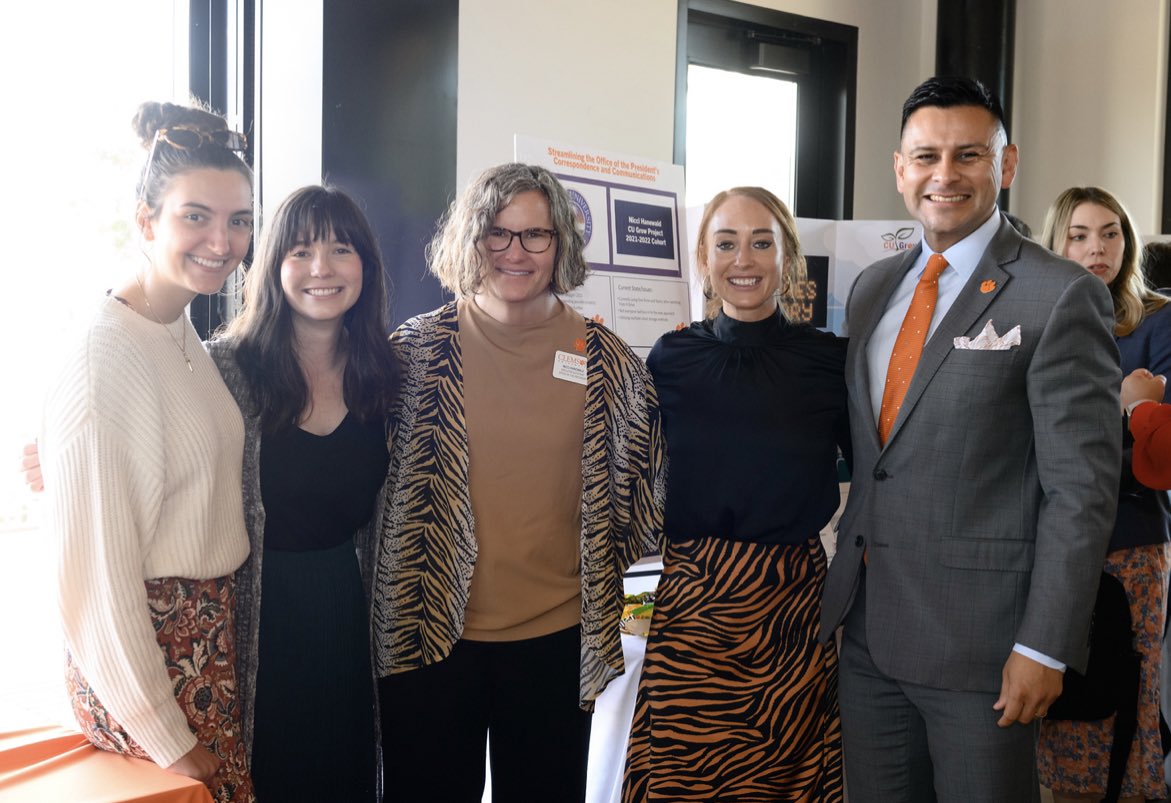 julio_clemson's tweet photo. What a great day celebrating this year’s graduates from our @ClemsonUniv CU Grow program!  Very excited to see Clemson employees across the University benefit from this personalized &amp; intentional professional development initiative. Go Tigers!

#ClemsonFamily #Grow https://t.co/q0bXOEzxUI