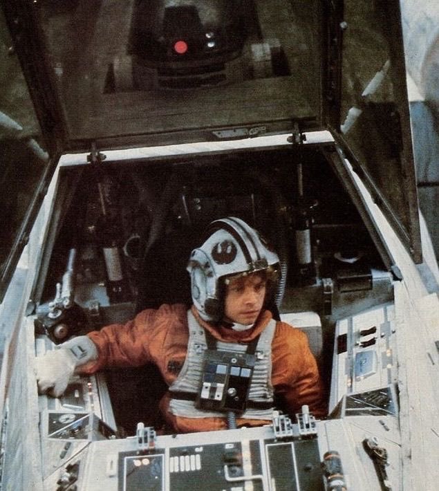 GabrielleOrlita's tweet photo. @KirinArnold @LitaNeumann @GhoulMermaid @maka_gh Beautiful edit Kirin!!!
Happy #XWing_Wednesday!!!ππ₯°
ππ
#LukeSkywalker @MarkHamill in his legendary #XWing!!!π«Ά https://t.co/M26UBEDbvW
