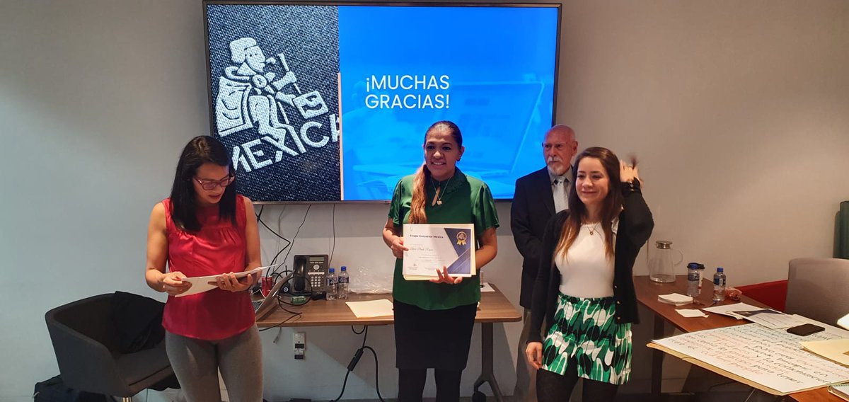 JuddMexica's tweet photo. México D.F. 26 de Octubre. Clausurando con el curso 𝗣𝗥𝗢𝗗𝗨𝗖𝗧𝗜𝗩𝗜𝗗𝗔𝗗 𝗘𝗟 𝗩𝗔𝗟𝗢𝗥 𝗗𝗘𝗟 𝗧𝗥𝗔𝗕𝗔𝗝𝗢, impartido por el Lic Salomon Torres Felicidades Lic. Jorge Manning y deseamos el mejor de los éxitos a su equipo de trabajo #capacitacion #productividadlaboral https://t.co/TmTROYknDJ