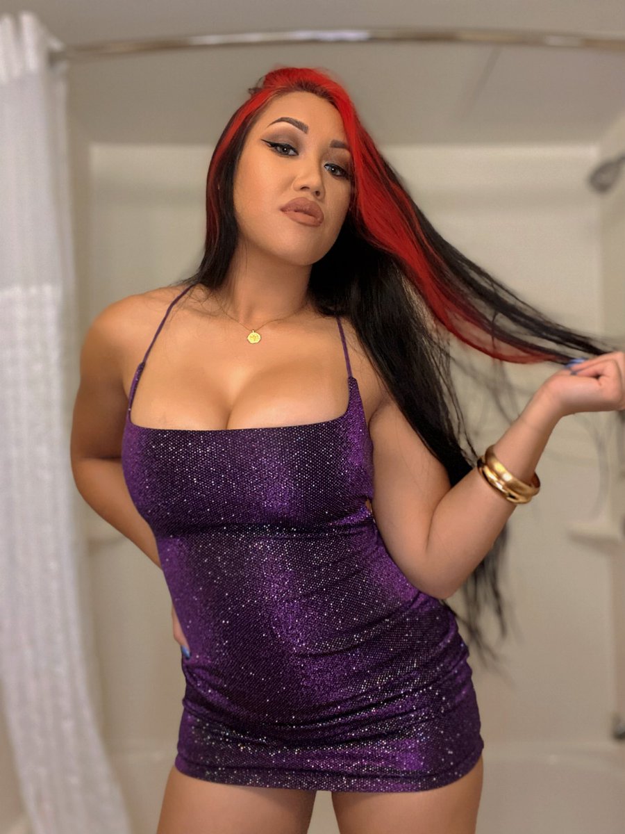 EnglishLeo's tweet photo. #WomanCrushWednesday - @HellBentVixen
#VivaVan #HellbentVixen https://t.co/rCh78q2I5m