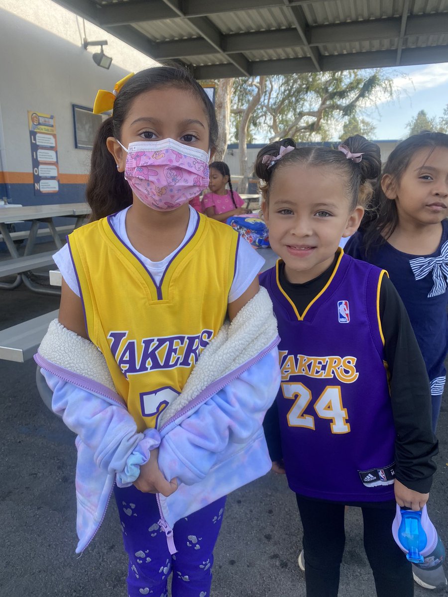 Valencia Park School tweet media