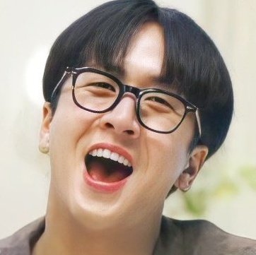 serotoninnay's tweet image. My favorite song is WHERE AM I and LEAN ON ME  💛
@RAVI_GTCK we love you and we will be waiting for you! Until next time my love. 💛