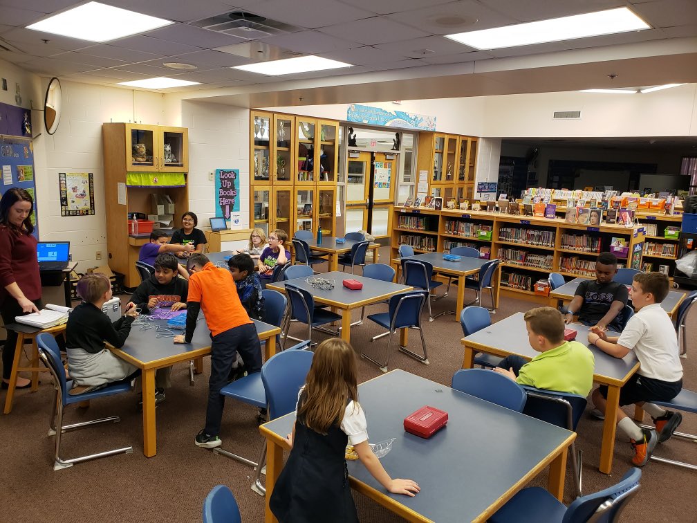 Farmer STEM Lab tweet media
