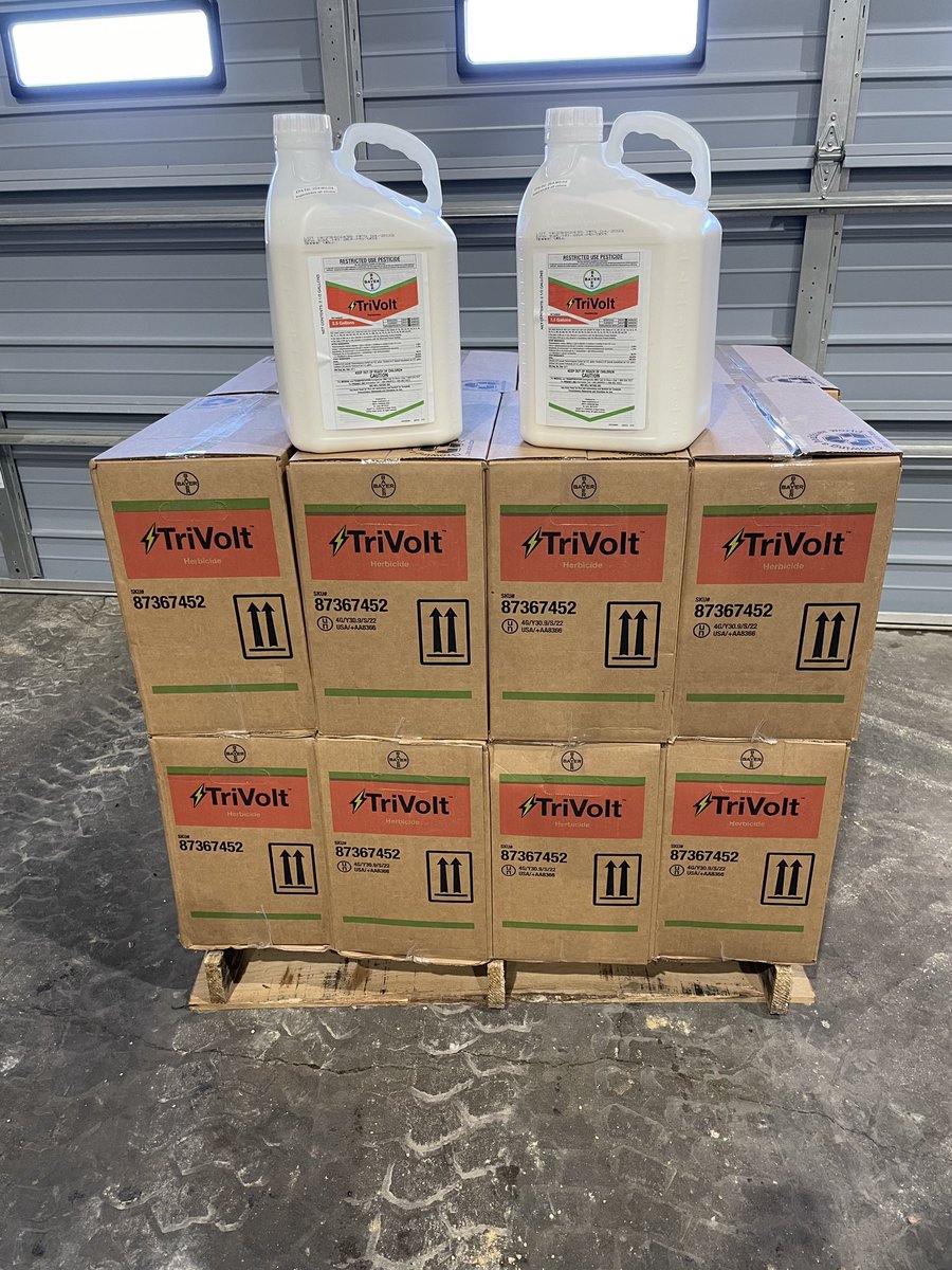 Bayer CropScience’s new premium corn herbicide ⚡️#TriVolt⚡️ is starting to arrive at dealers in N Illinois. Supply is good!! Talk to your local Bayer authorized retailer about getting yours ordered today! <a href="/BayerCropProUS/">Bayer Crop Protection U.S.</a>  #Bayer4IL