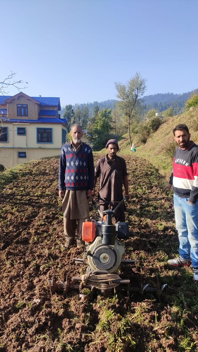 HorticultureDe7's tweet photo. Identification and preparation of land for strawberry plantation by Horticulture Department-Ramban at panchayat Gool Jaman as deliverable for Jan Abhiyan under B2V4 @dcramban @diprjk https://t.co/KbUqRHijkF