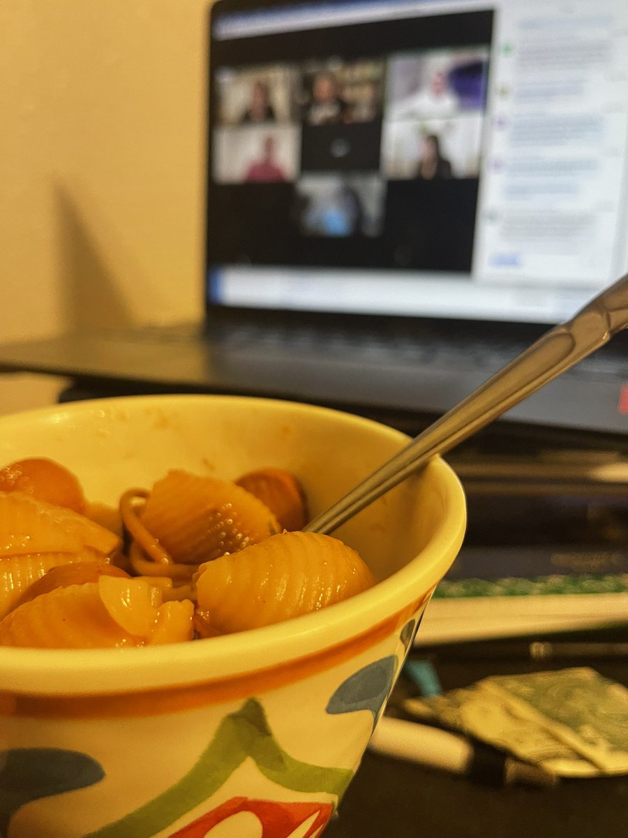 genevie79cr's tweet photo. Class discussions never disappoint…even when we’re virtual! One of the benefits of virtual class has to be sneaking in some dinner!! #ClassYConchas #PhDLife #UTSA #SemesterONE https://t.co/W6p96mxSwH