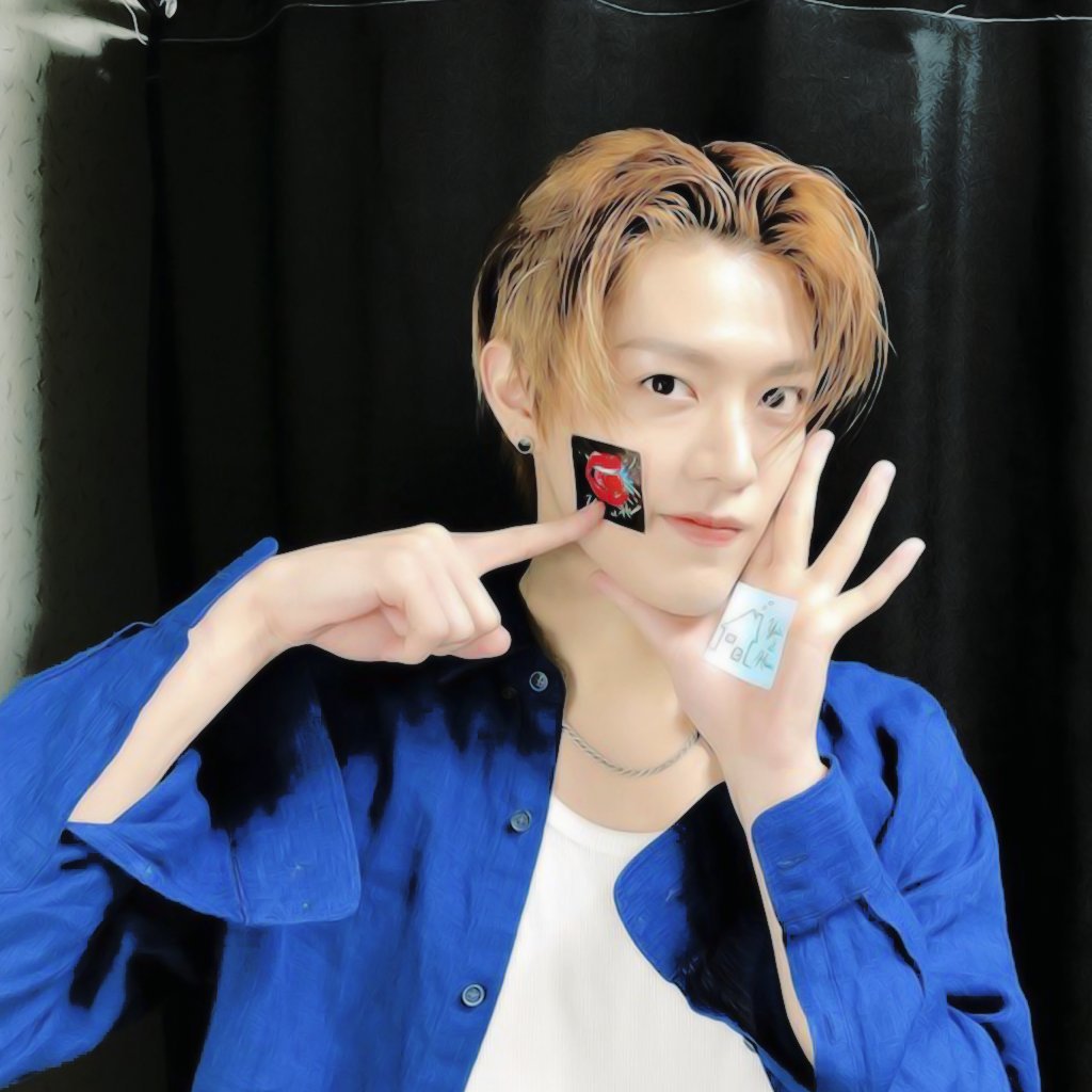 dreamnsvt's tweet photo. Yuta amorcito lindo de mi corazón feliz cumpleaños atrasado eres mi rayito de sol en mis días grises te amo mucho mucho mucho ❤‍🩹
#YUTA #Yutabday2022 #YutaNakamoto https://t.co/upa1zh8dgv