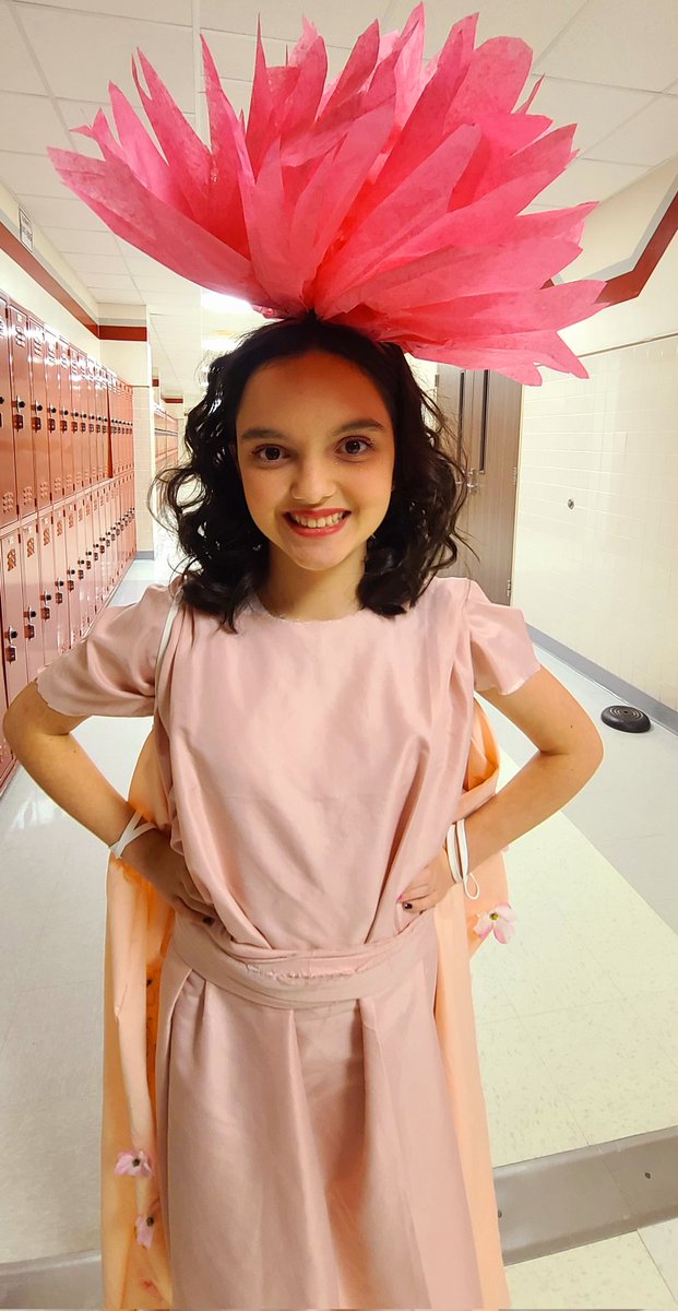 PowersJ9's tweet photo. My little Fairy 🥰 in Shakespeare's A Midsummer Night's Dream @gisdnews @GISDArts @CCBMS_Braves #TheGISDEffect #BeTheLight https://t.co/7bvqncX1Ga