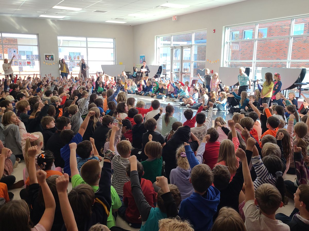 MrsKatieKaletta's tweet photo. @DrAmandaBritain and @bonniejernigan hosting our first Leader in Me Day Assemblies of the year with Student Lighthouse and the Kindness Crew! We can't wait for the next @TheLeaderinMe Day! ♥️🐾🎉 #GoBlackcats https://t.co/TZ3lLFirXu
