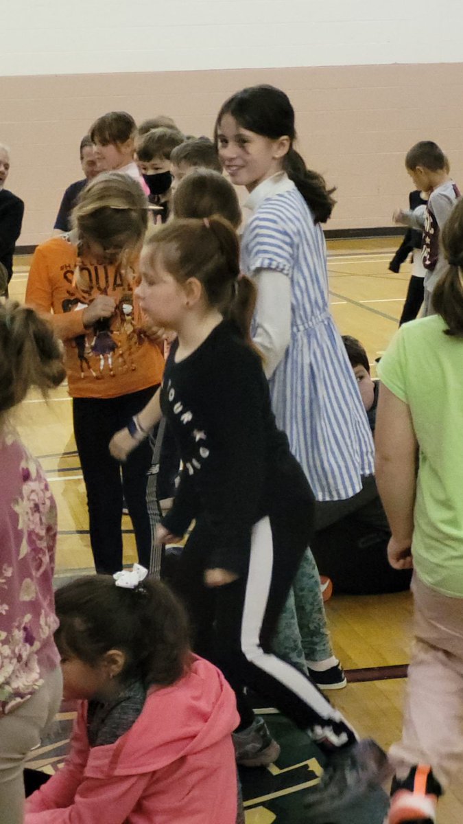 GreenfieldCB's tweet photo. Greenfield Students were thankful to Celtic Colours Artists Darren and Rachel for sharing their amazing talent with us. #cbvrce #celticcolours https://t.co/NBzNyfnDv7