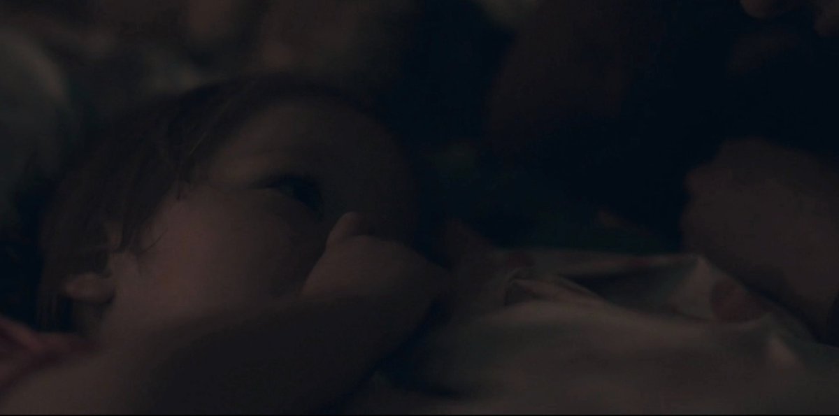 DailyHandmaids's tweet photo. Mamma bear #HandmaidsTale https://t.co/IhGVk68cyS