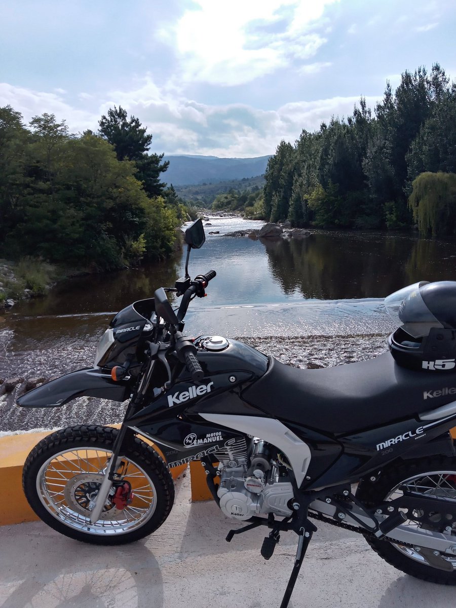 me acaban de robar la moto, cansado de conseguir algo con tanto esfuerzo y te lo arrebaten de un dia para el otro <a href="/VivireNuevaCba/">VivirenNuevaCórdoba®</a> <a href="/ElDoce/">El Doce</a> fue en barrio Ciudadela