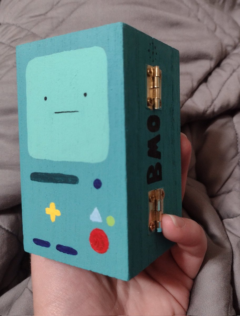 StreetsArt1's tweet photo. BMO from Adventure Time trinket box! https://t.co/IX2WDZOpgB