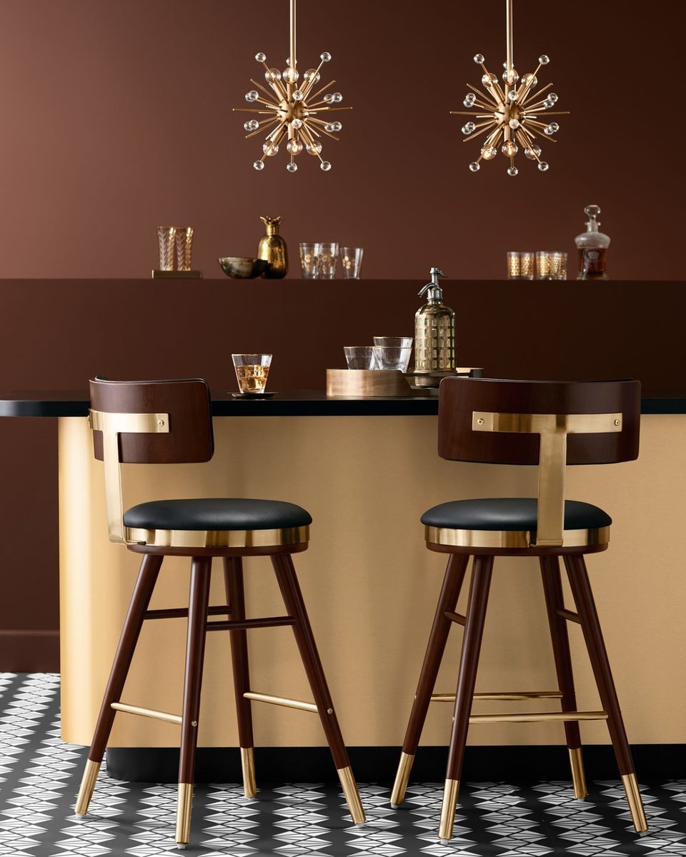 LampsPlus's tweet photo. Twinkle twinkle little stars, point us to the nearest bar 🍸 #myLampsPlus
Shop mini pendant lights: https://t.co/QCZ8ET2PL8
#PendantLighting #MiniPendants #GoldPendantLighting #SputnikLighting #CounterStool #CounterStools #KitchenDesign #BarDesign #BarLighting #Barstools https://t.co/Zj4PBSflCk