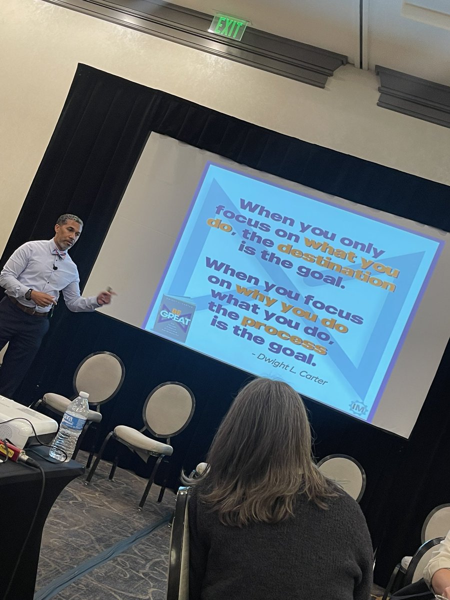 lizcastelline's tweet photo. Great day of learning with @Dwight_Carter! Be GREAT: Five Principles to Improve School Culture From the Inside Out @N2Learning #TXPVI #PI12 https://t.co/IyIIm1fonY