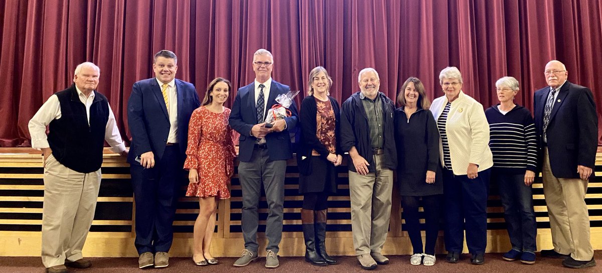 GreggGilligan's tweet photo. Congratulations to Pete ConCannon on his induction to the North Andover School Committee Educator Hall of Fame-Tonight’s induction was part of our celebration of teachers earning PTS. Simply put-Pete made a difference for 1000’s of students in his career &amp; made NA a better place. https://t.co/f74COPsI9E