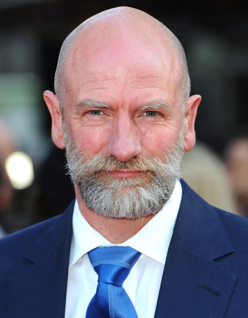 I am interviewing the one and only @grahammctavish tomorrow. Send any and all Qs to me! #HousefDragon #Outlander #Author