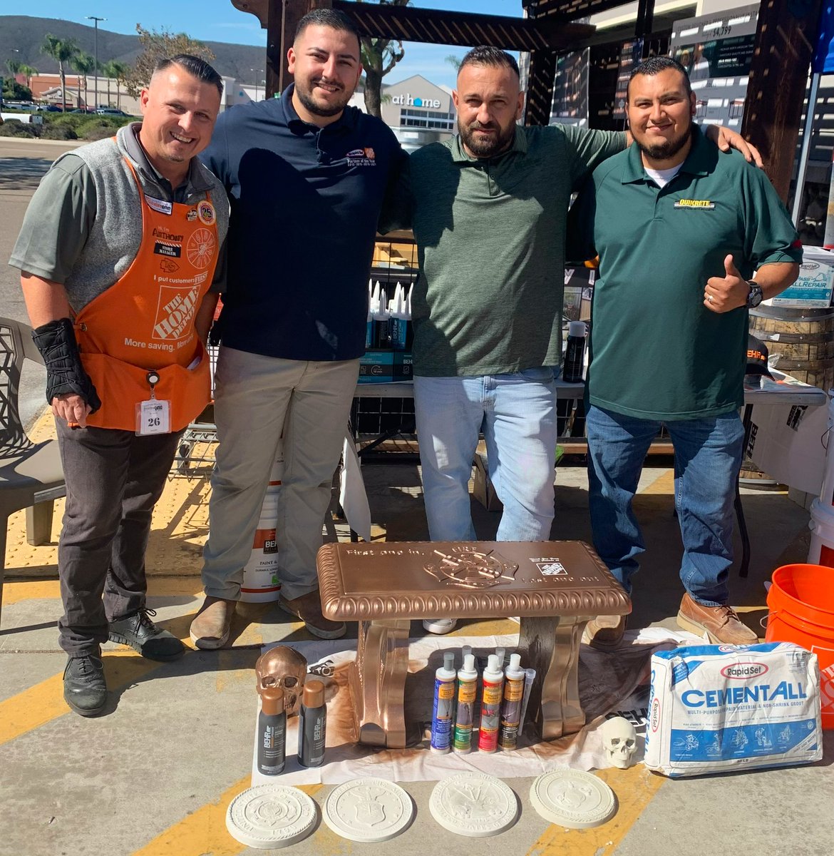 LuisRapidset's tweet photo. PRO Appreciation was in full display today at Caramel Mountain #0669! Thank you @AnthonyHajduk for the amazing hospitality

#ProAppreciationWeek #D21 #rapidset #selltheproject #PROevent https://t.co/QEPBx1LsOc