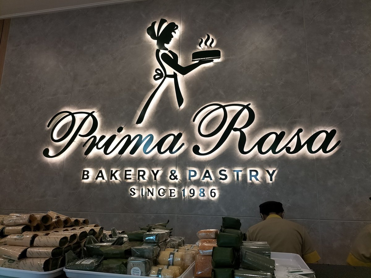 HelloDipsi's tweet image. Aku sih masih tim primarasa, jajanan favorit kalian apa nih ? Aku sih semua doyan 😂 tapi terbaik Browniesnya sih ga ada lawan ❣️